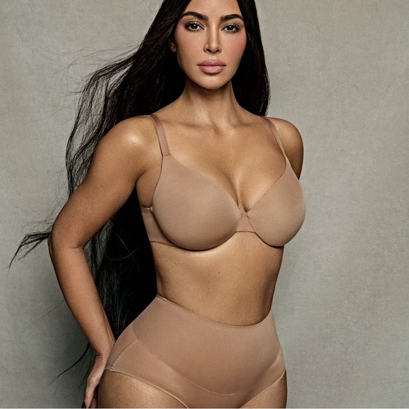 SKIMS Smoothing Full Coverage Bra Sienna‎ 36B NWT - Picture 2 of 3
